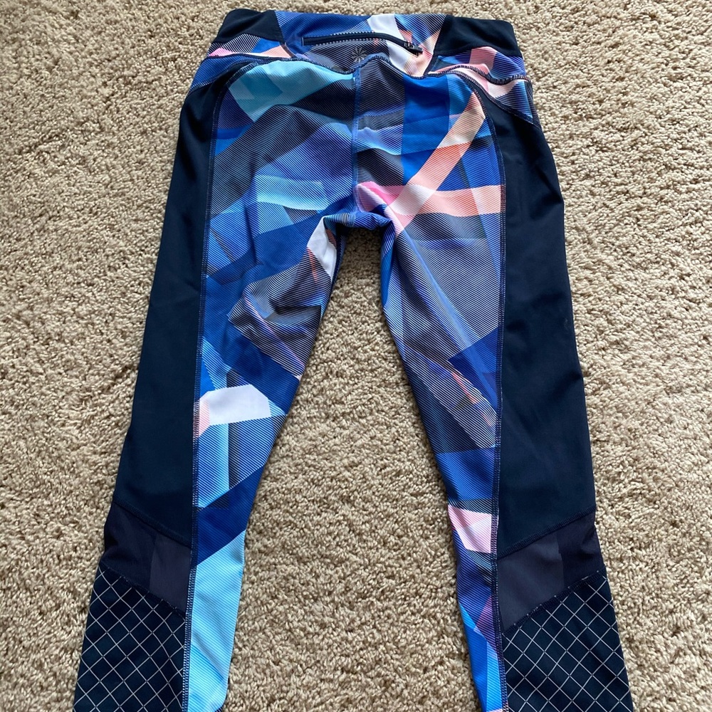 Cropped yoga pants